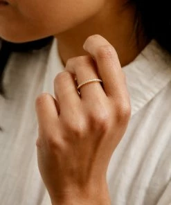 Cadine Acacia Ring - 14kt Solid Gold Jewellery