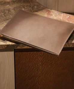 Cadine The Essential Pouch - Fossil Leather