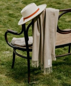 Cadine Cashmere Throw - Wheat