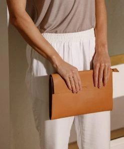 Cadine Bags The Lightweight Bag - Camel Leather