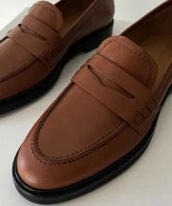 Flattered Footwear Sara Flats - Caramel Leather