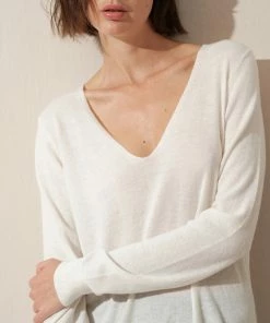Cadine Niche Sweater - Ivory Clothing