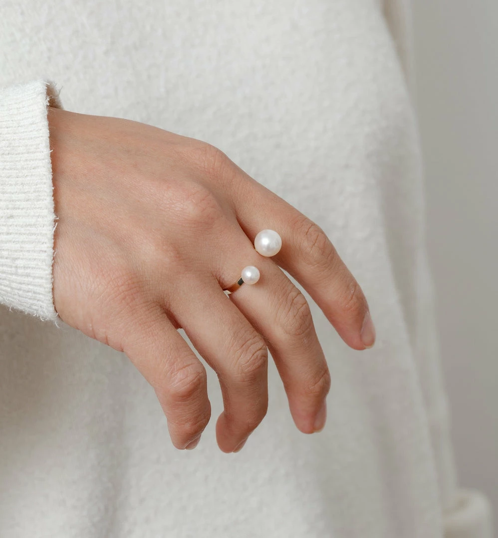 Cadine Jewellery Viburnum Ring - 14kt Solid Gold 3 Cadine Jewellery Viburnum Ring - 14kt Solid Gold