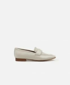 Flattered Vivienne Flats - Creme Leather Footwear